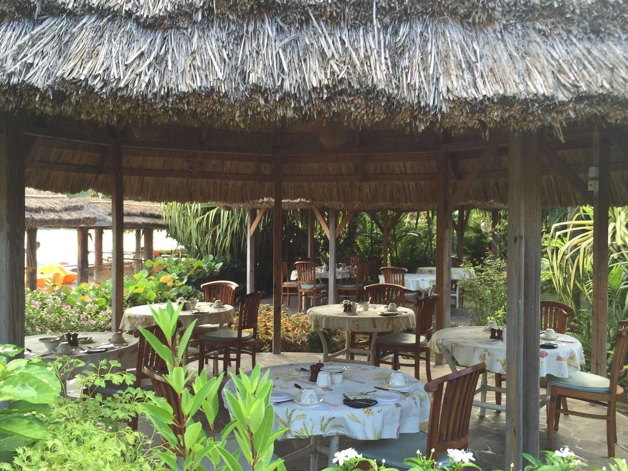 Young Island Resort Calliaqua Dış mekan fotoğraf
